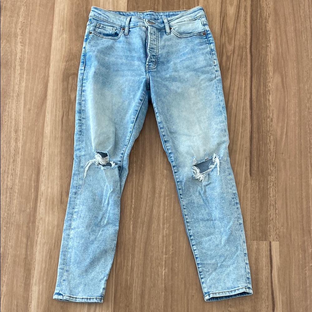 Old Navy Light Blue Distressed Skinny Jeans